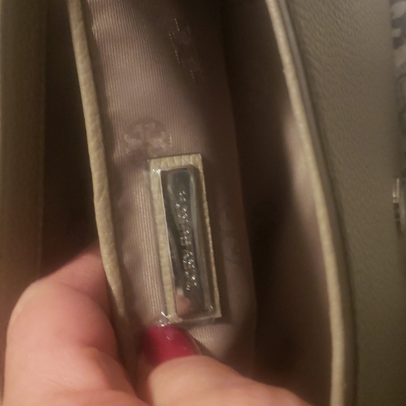 Tory Burch Thea Mini Bag - Picture 5 of 10